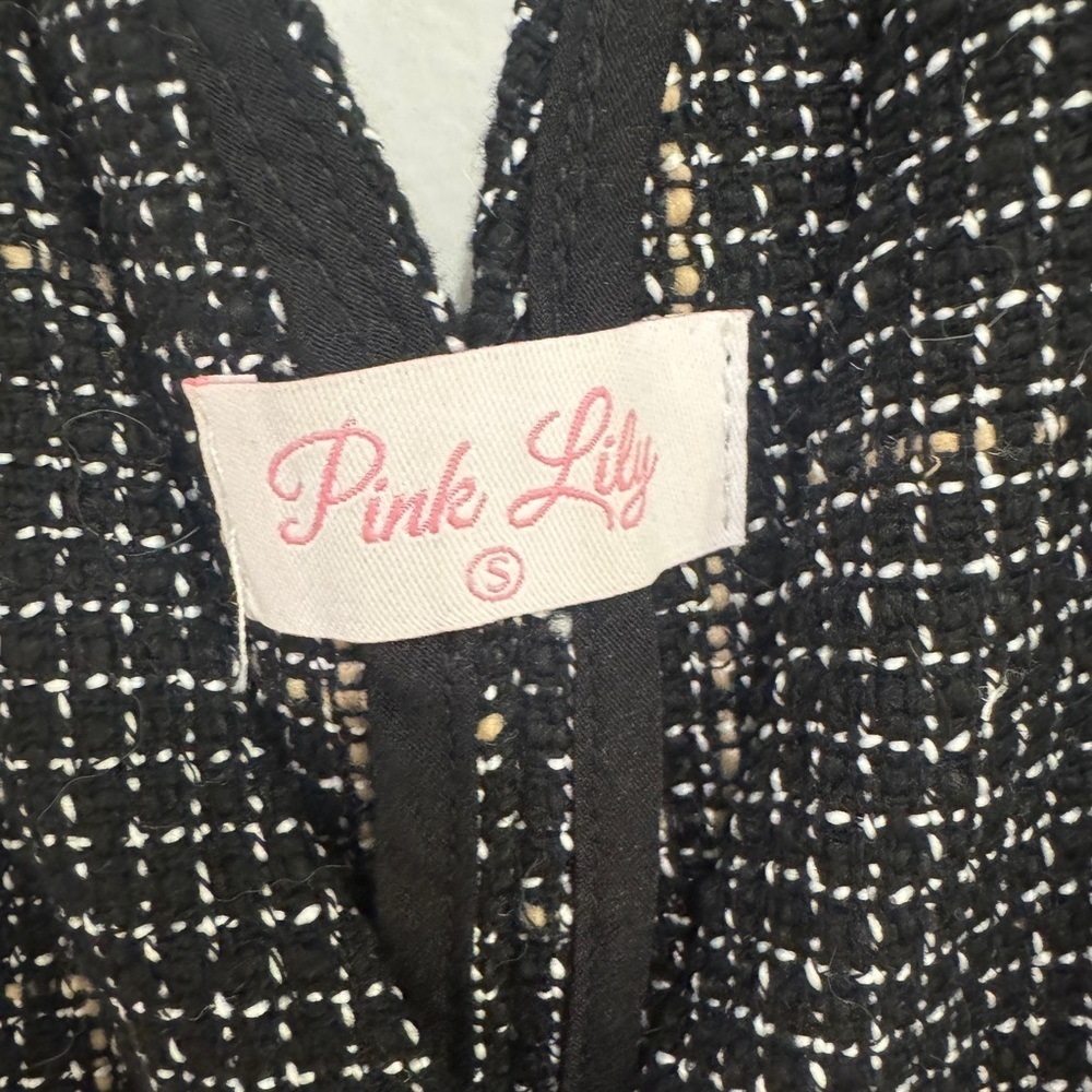 Pink Lily Black Tweed Pinafore Button Front Mini Dress Size Small - Picture 4 of 5